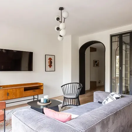 Sunlit Parisian With Balcony And Open Views